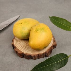 Safeda  Banganapalli Mango (Safeda Aam) (2 PIECES = 550-700GM)